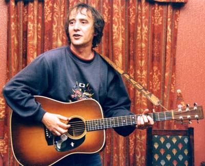 Paul Sirman @ Orpington Folk Club 2003